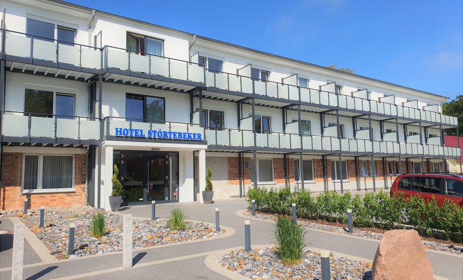R&R Hotel Störtebeker Haupteingang Rügen Ostsee